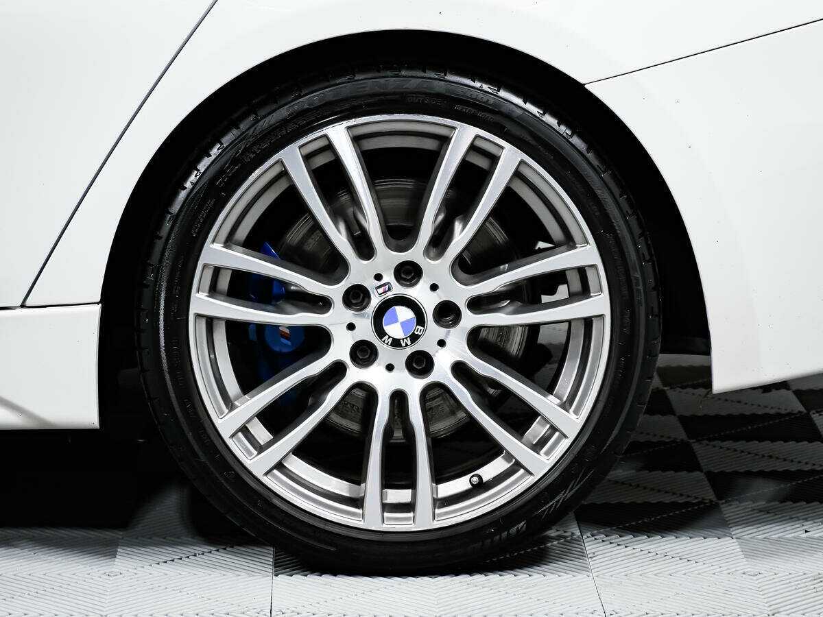 BMW 3 серии 2018 года с пробегом. Фото: #12