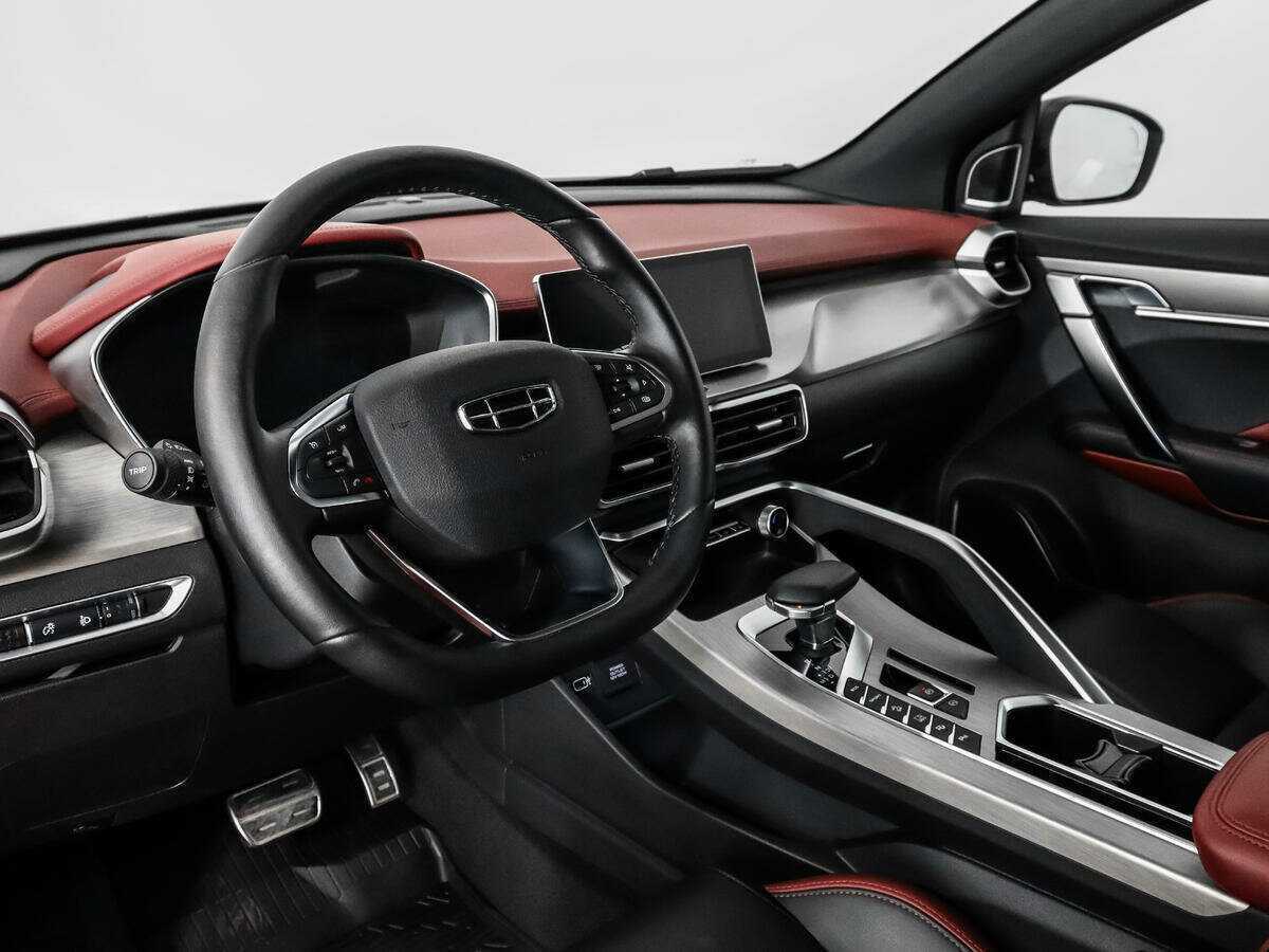 Geely Coolray 2023 года с пробегом. Фото: #8