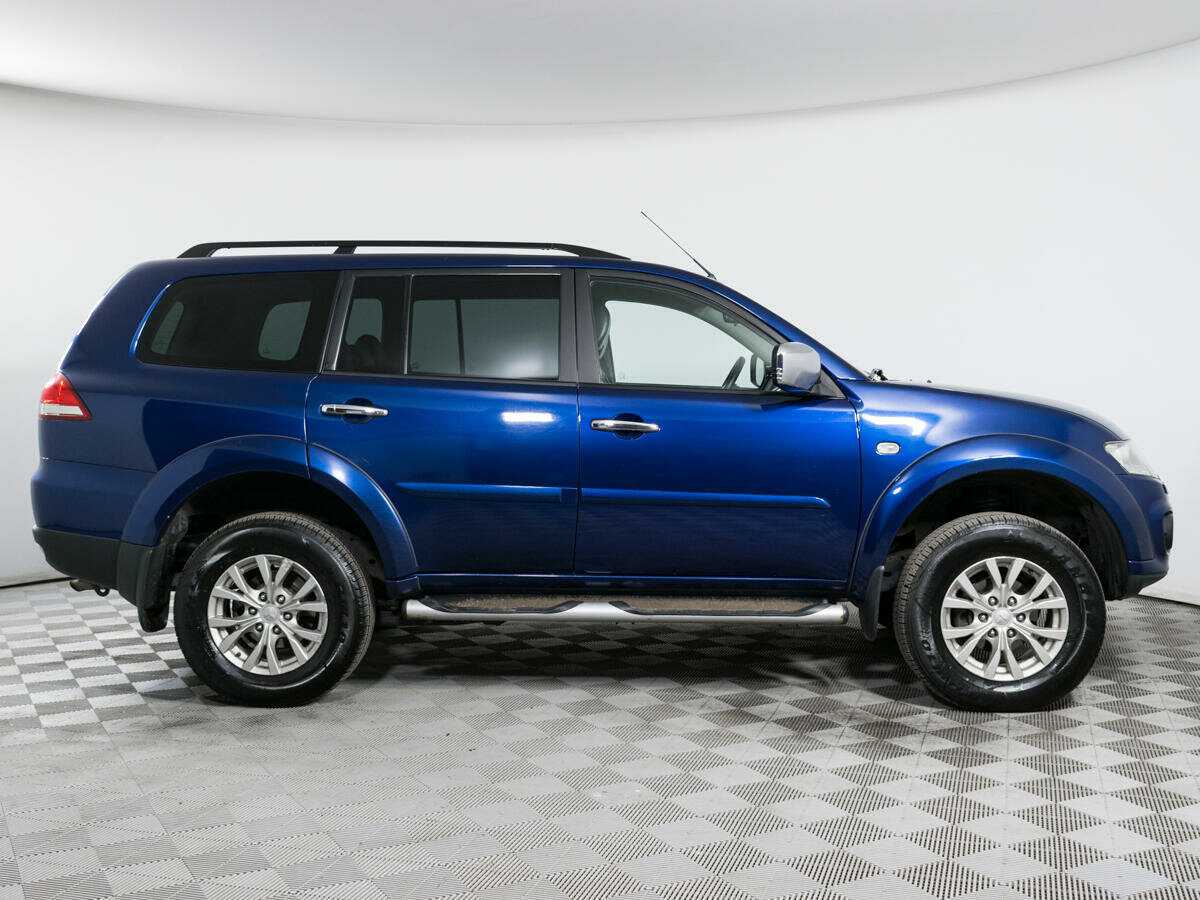 Mitsubishi Pajero Sport 2013 года с пробегом. Фото: #3