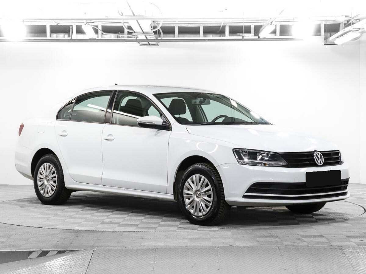 Volkswagen Jetta 2017 года с пробегом. Фото: #2