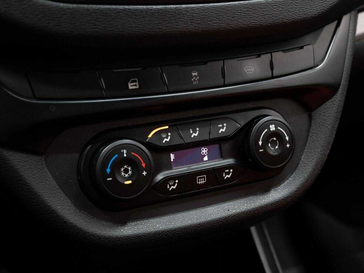 Б/У Лада (ВАЗ) Веста 2021 года. Фото: #19