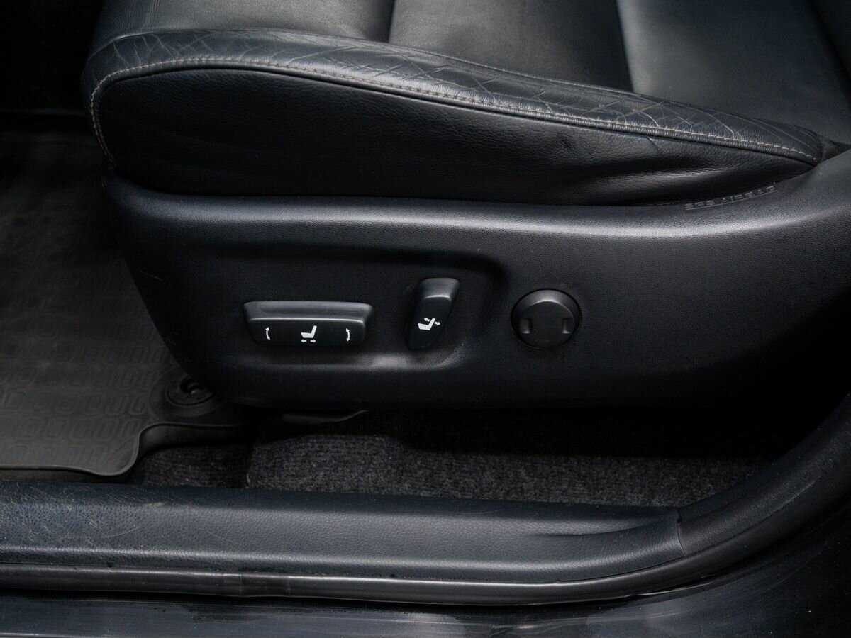 Toyota RAV4 2013 года с пробегом. Фото: #13