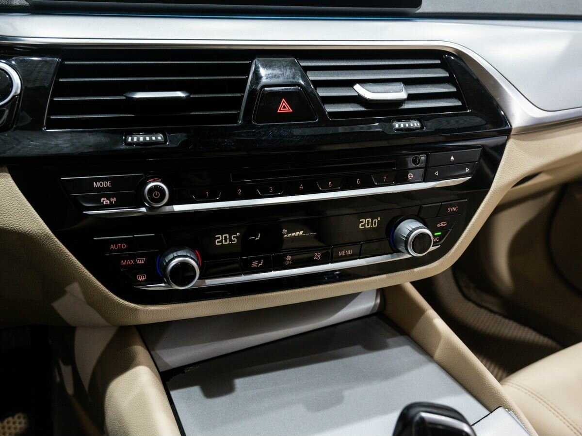 BMW 5 серии 2017 года с пробегом. Фото: #16