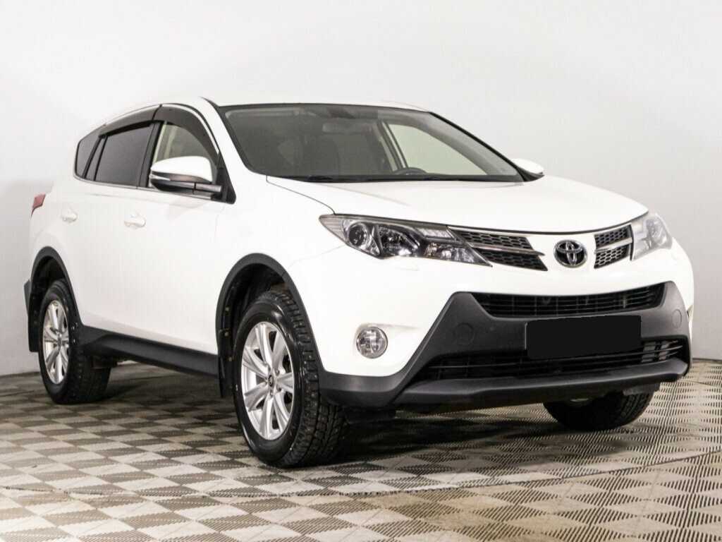 Toyota RAV4 2013 года с пробегом. Фото: #2