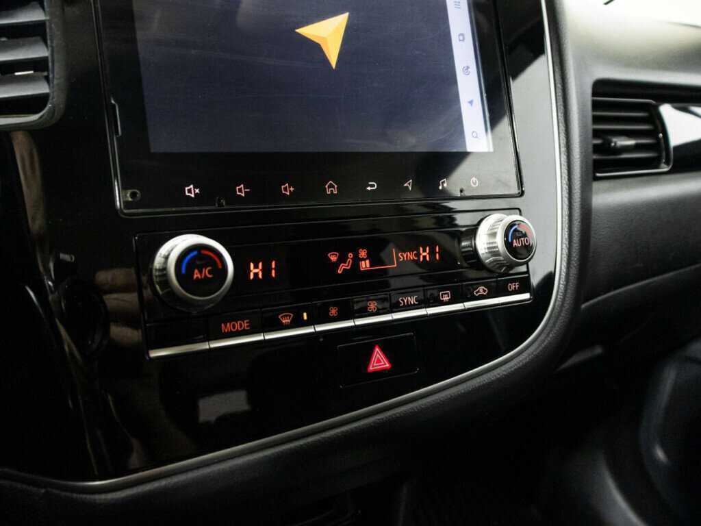 Mitsubishi Outlander 2021 года с пробегом. Фото: #17