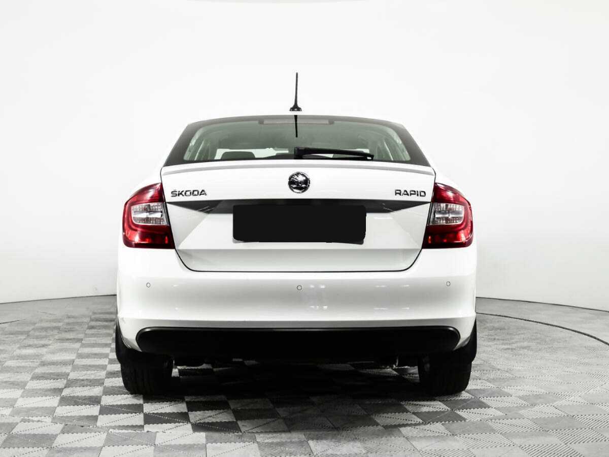 Skoda Rapid 2018 года с пробегом. Фото: #5