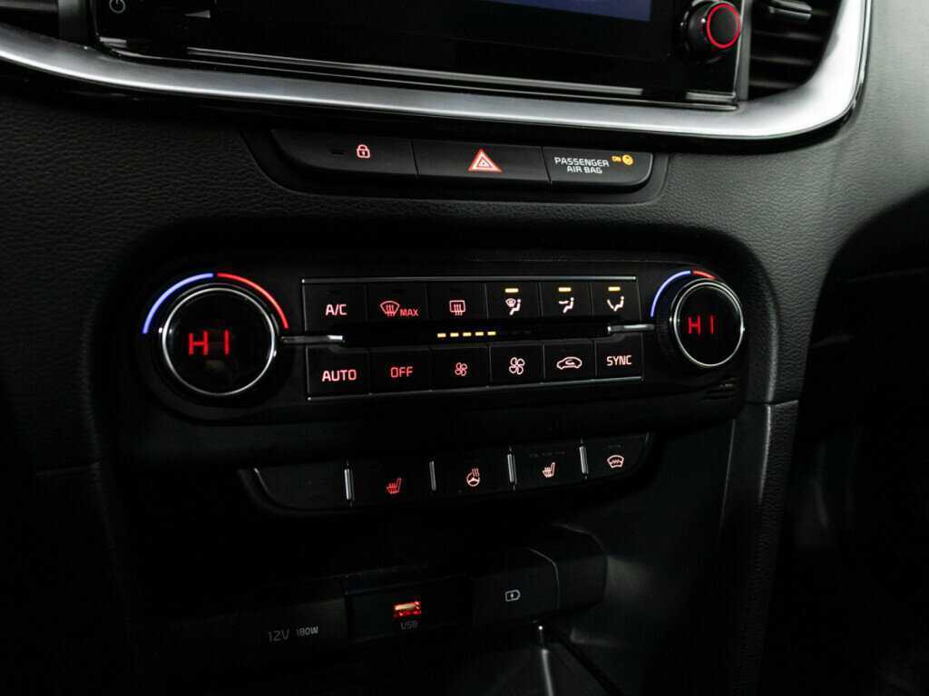 Kia Ceed 2020 года с пробегом. Фото: #17