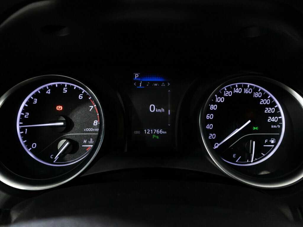 Toyota Camry 2020 года с пробегом. Фото: #11