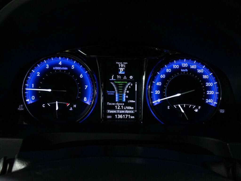 Toyota Camry 2016 года с пробегом. Фото: #11