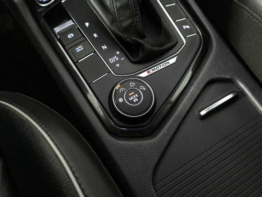 Volkswagen Tiguan 2018 года с пробегом. Фото: #19