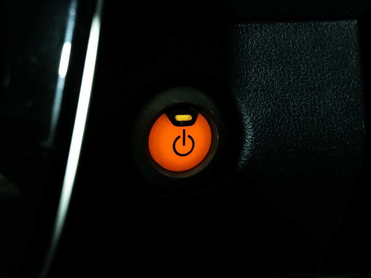 Nissan Leaf 2013 года с пробегом. Фото: #12