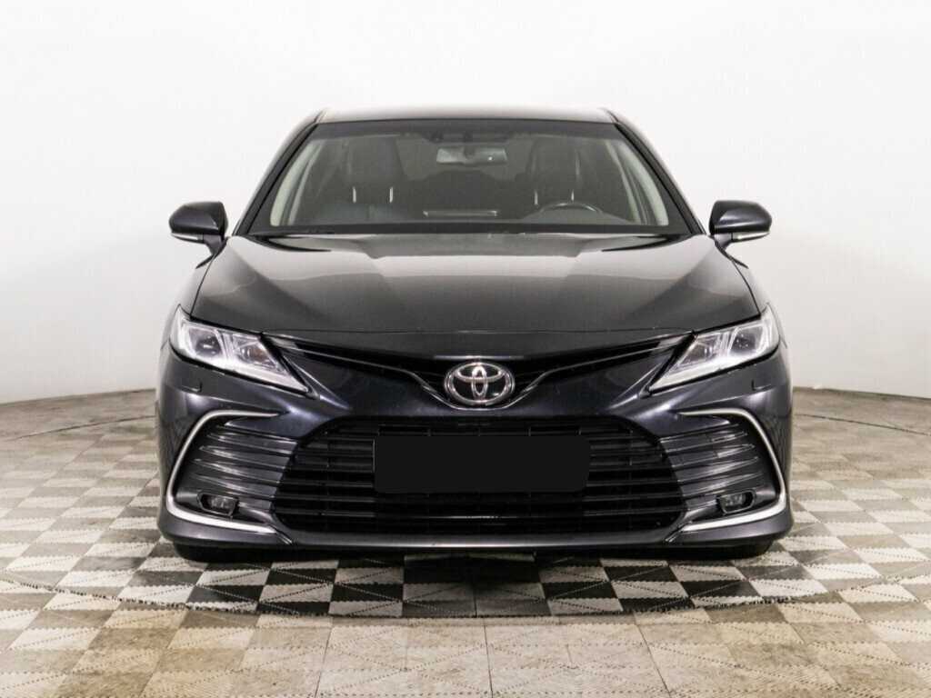 Toyota Camry 2021 года с пробегом. Фото: #1