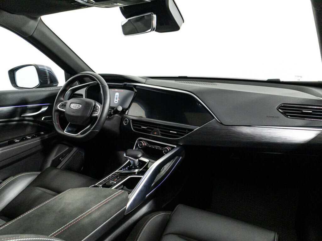 Geely Tugella 2022 года с пробегом. Фото: #8