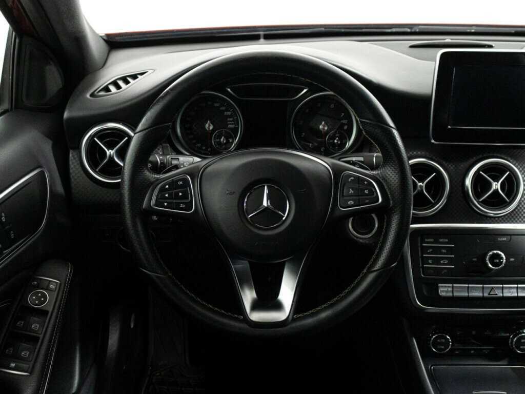 Mercedes-Benz A-Класс 2016 года с пробегом. Фото: #15