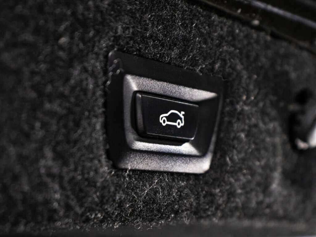 BMW 5 серии 2016 года с пробегом. Фото: #15