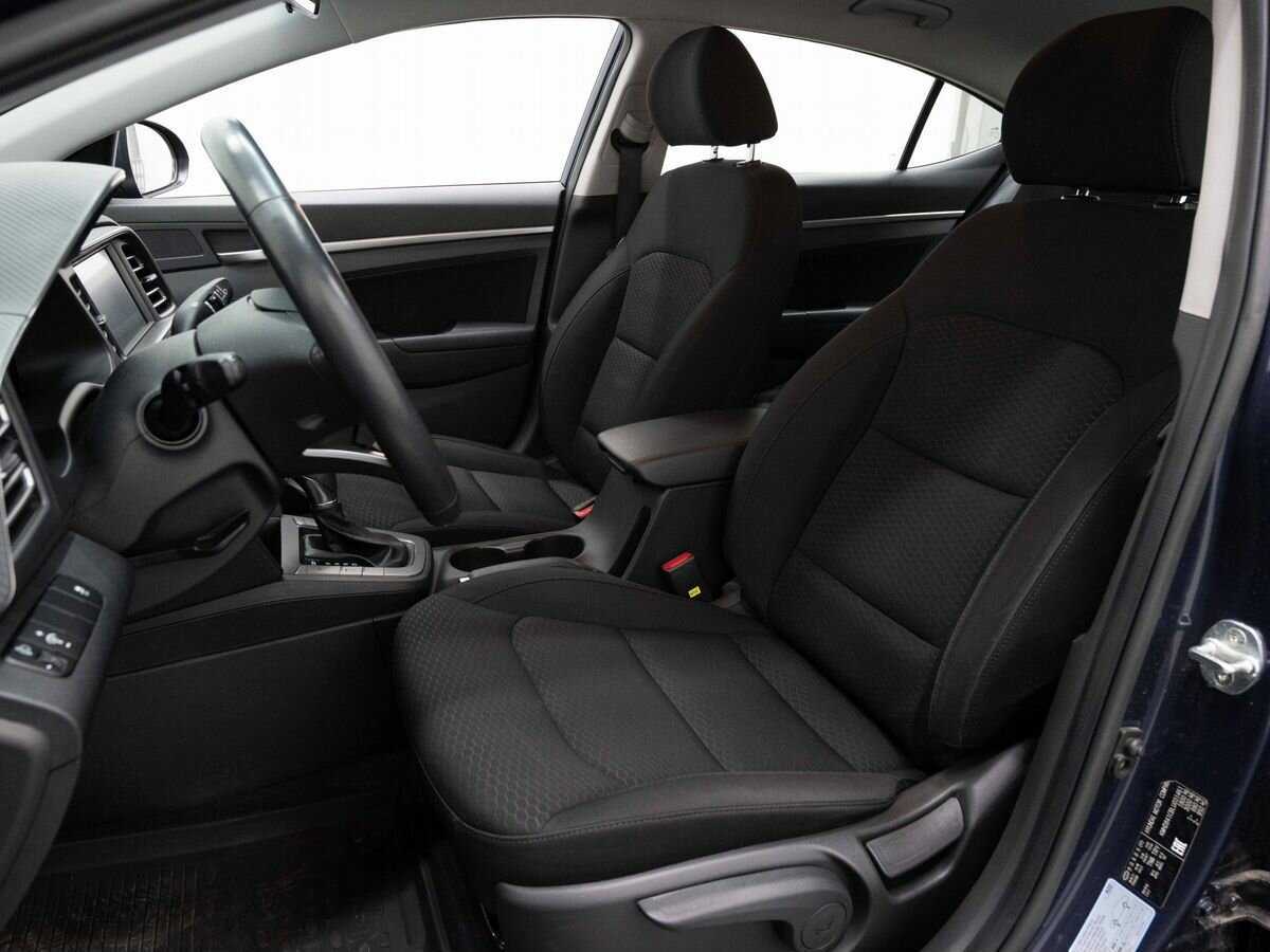 Hyundai Elantra 2020 года с пробегом. Фото: #9