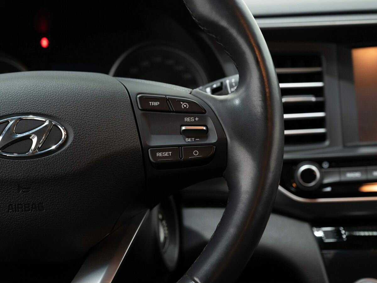 Hyundai Elantra 2020 года с пробегом. Фото: #17