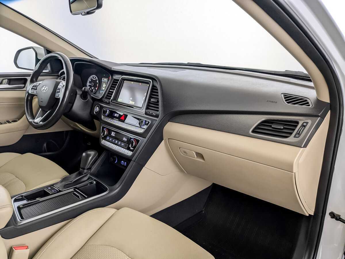 Hyundai Sonata 2018 года с пробегом. Фото: #10