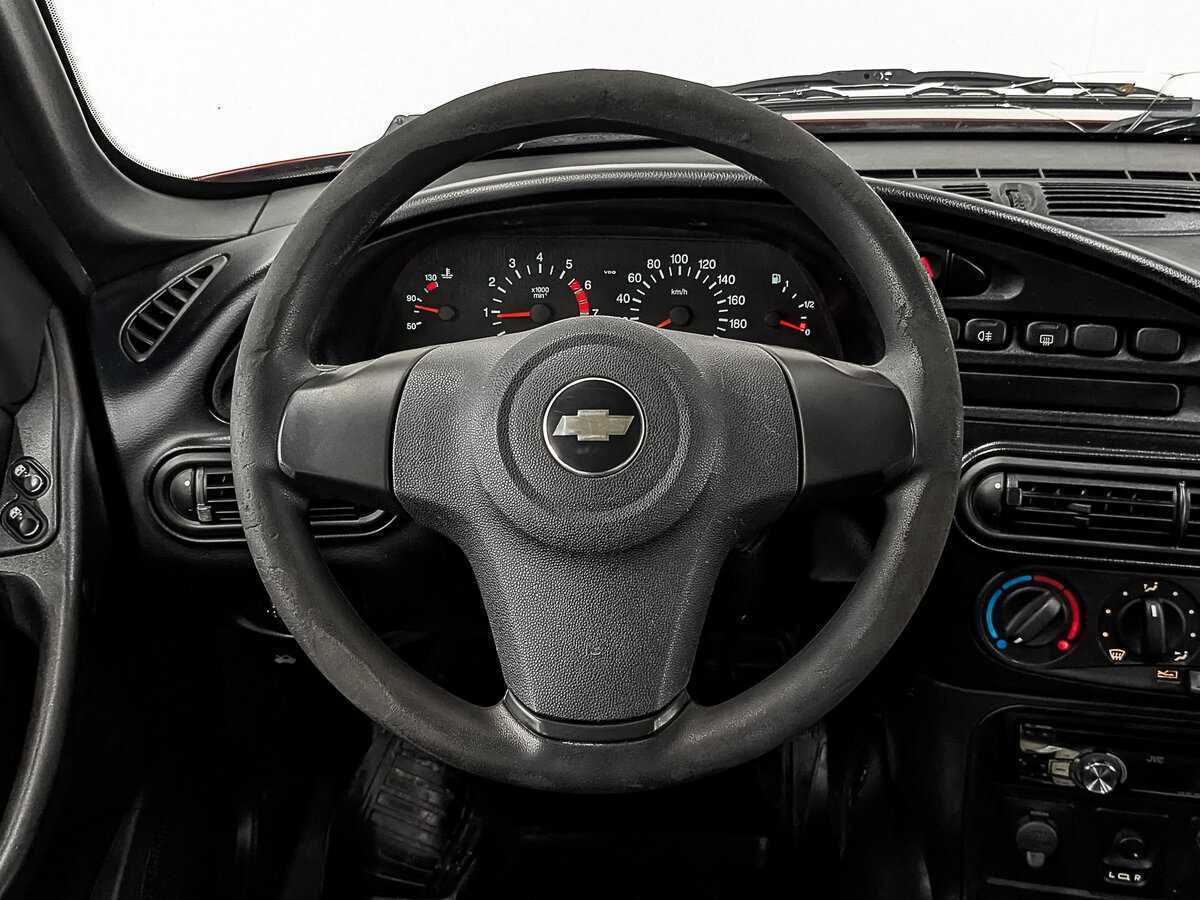 Chevrolet Niva 2015 года с пробегом. Фото: #20