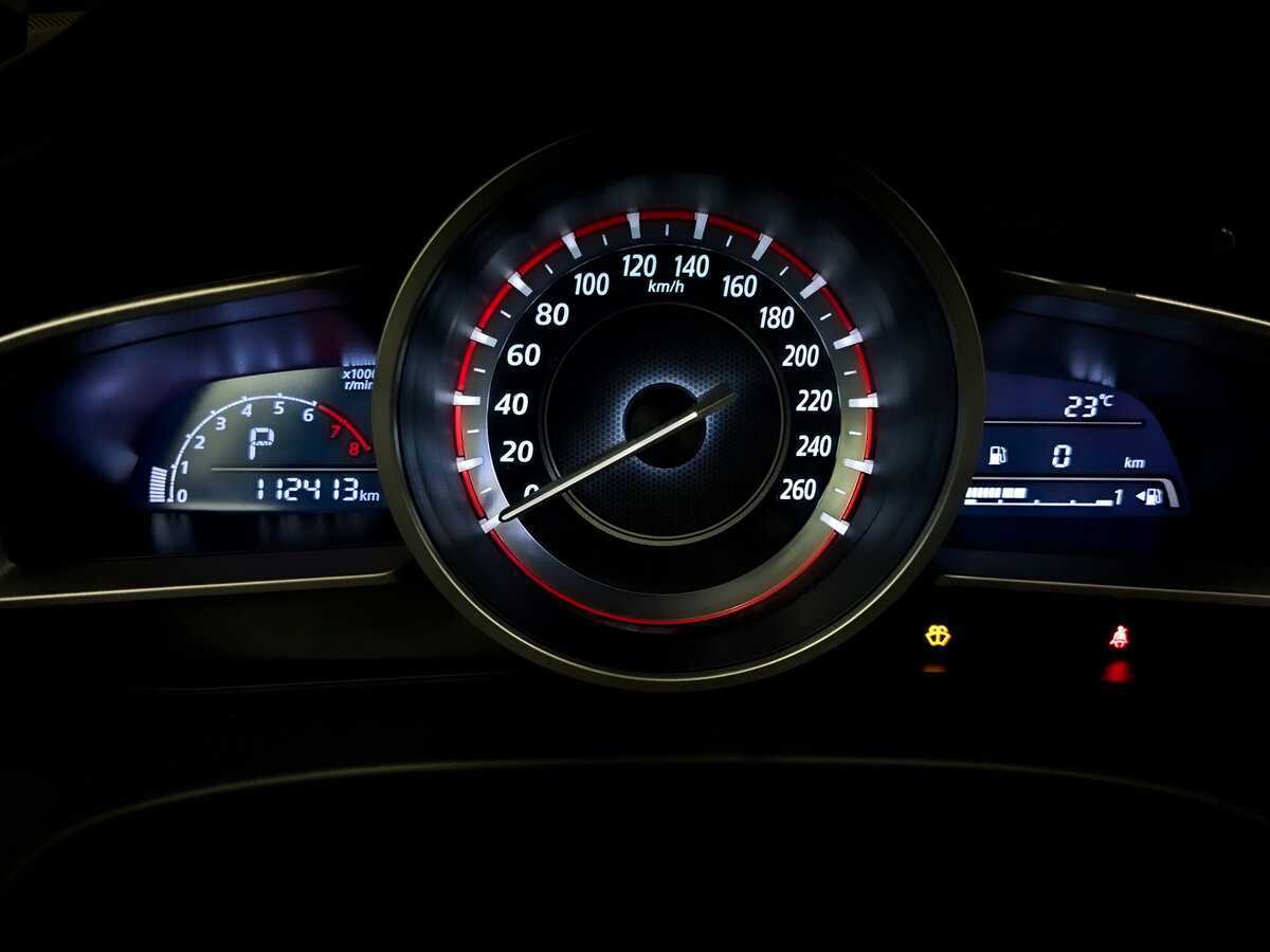 Mazda 3 2014 года с пробегом. Фото: #12