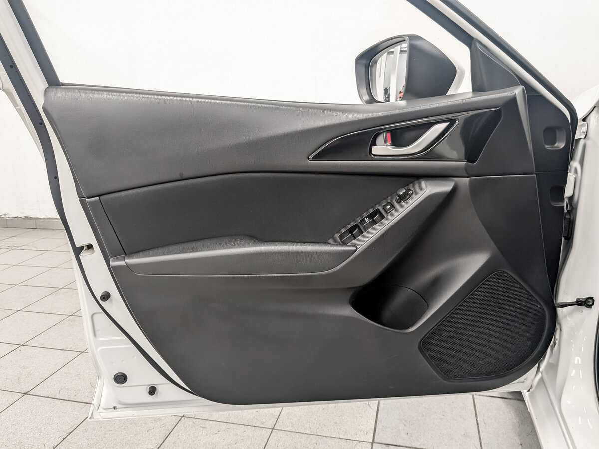 Mazda 3 2014 года с пробегом. Фото: #18