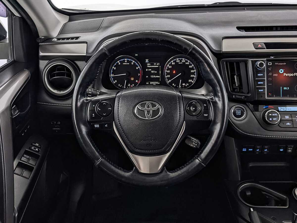 Toyota RAV4 2018 года с пробегом. Фото: #19