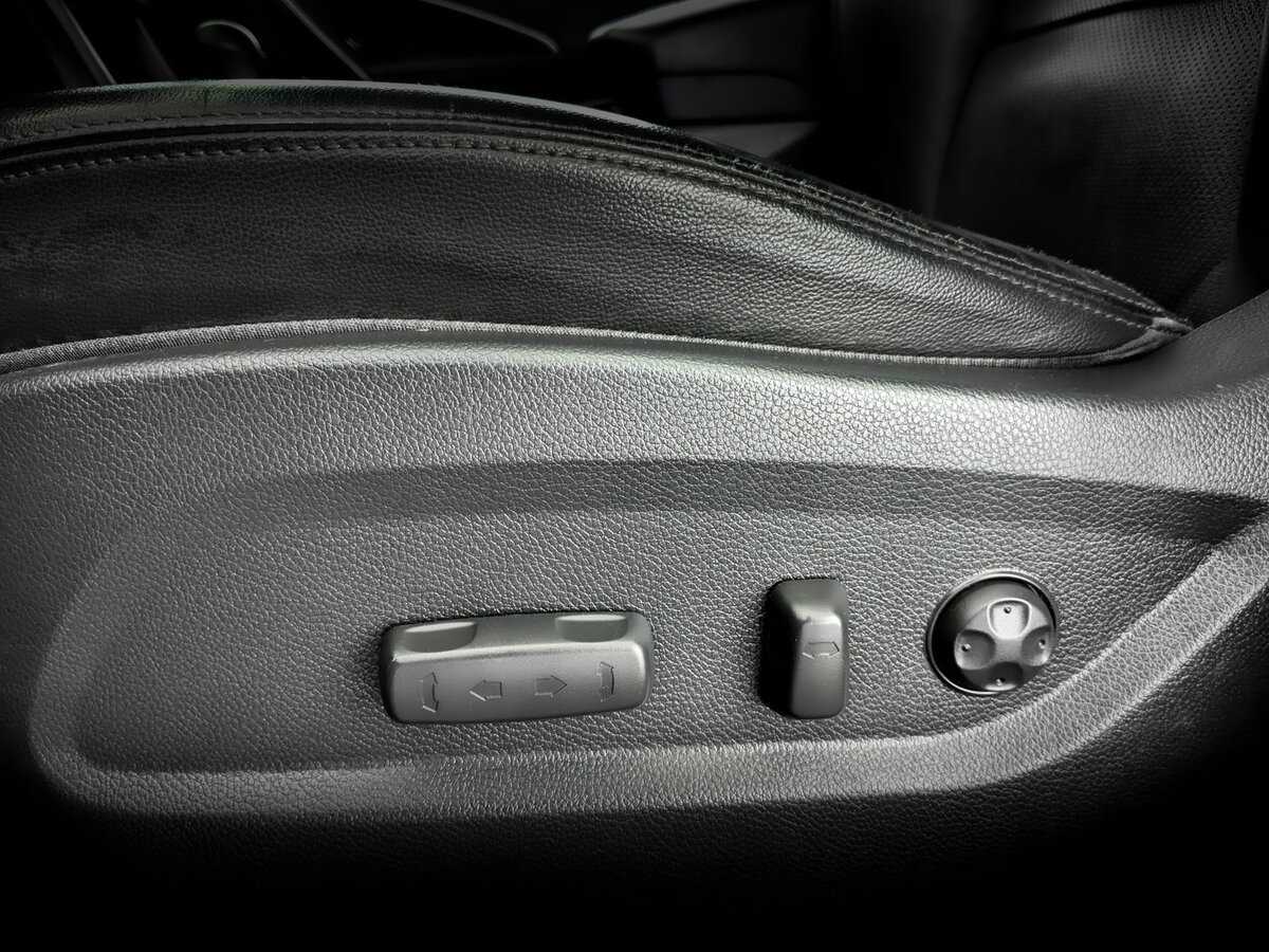 Hyundai Santa Fe 2016 года с пробегом. Фото: #20