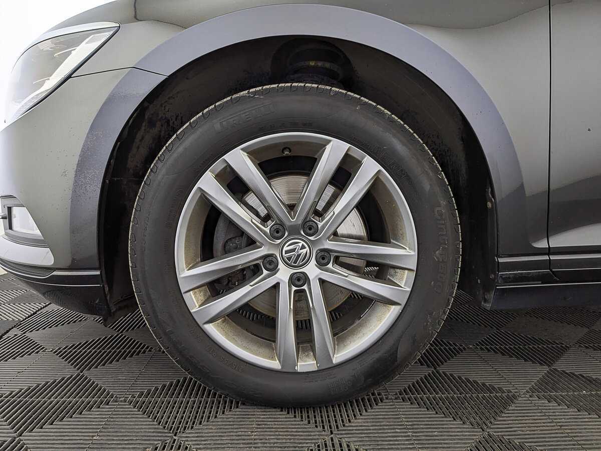 Volkswagen Passat 2019 года с пробегом. Фото: #11