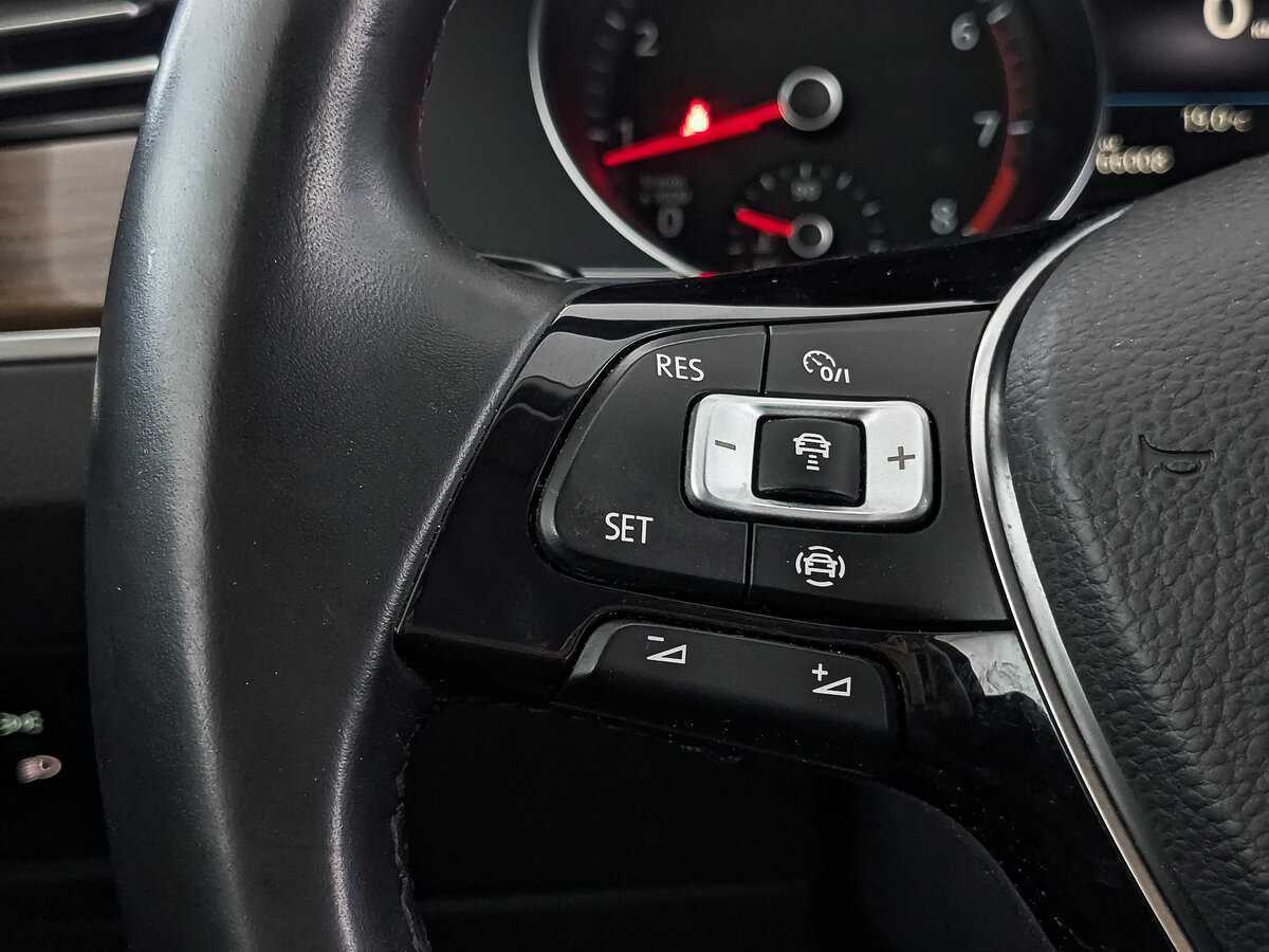 Volkswagen Passat 2019 года с пробегом. Фото: #27