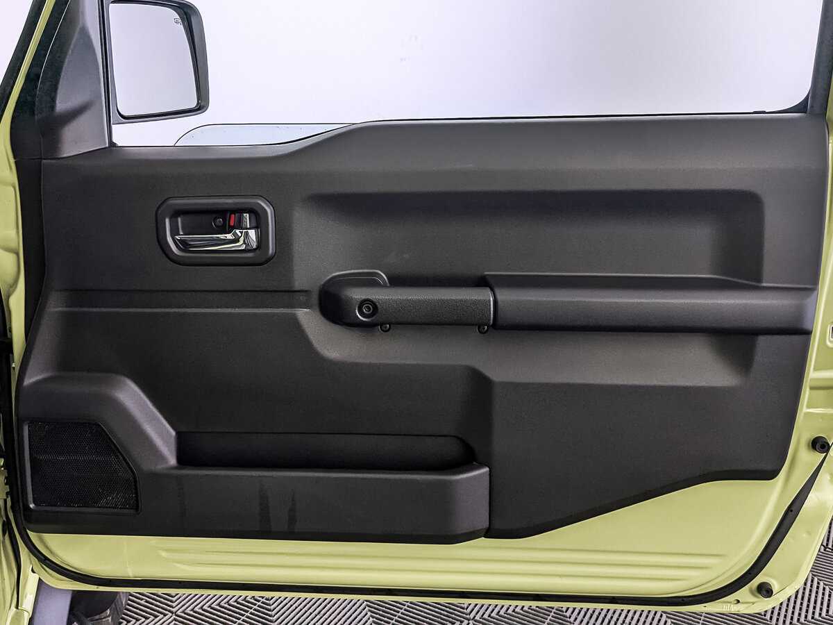 Suzuki Jimny 2021 года с пробегом. Фото: #24