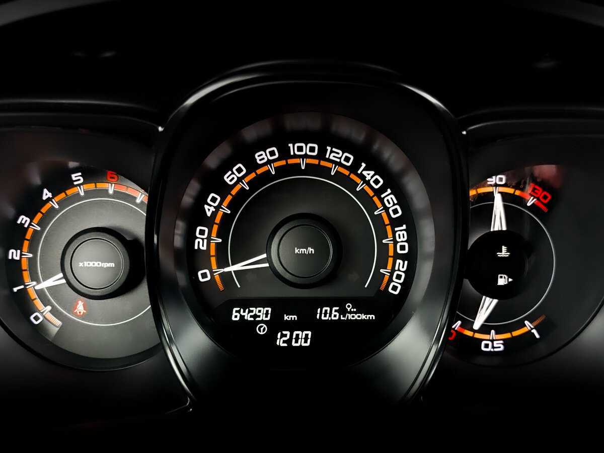 Lada (ВАЗ) Vesta 2017 года с пробегом. Фото: #12