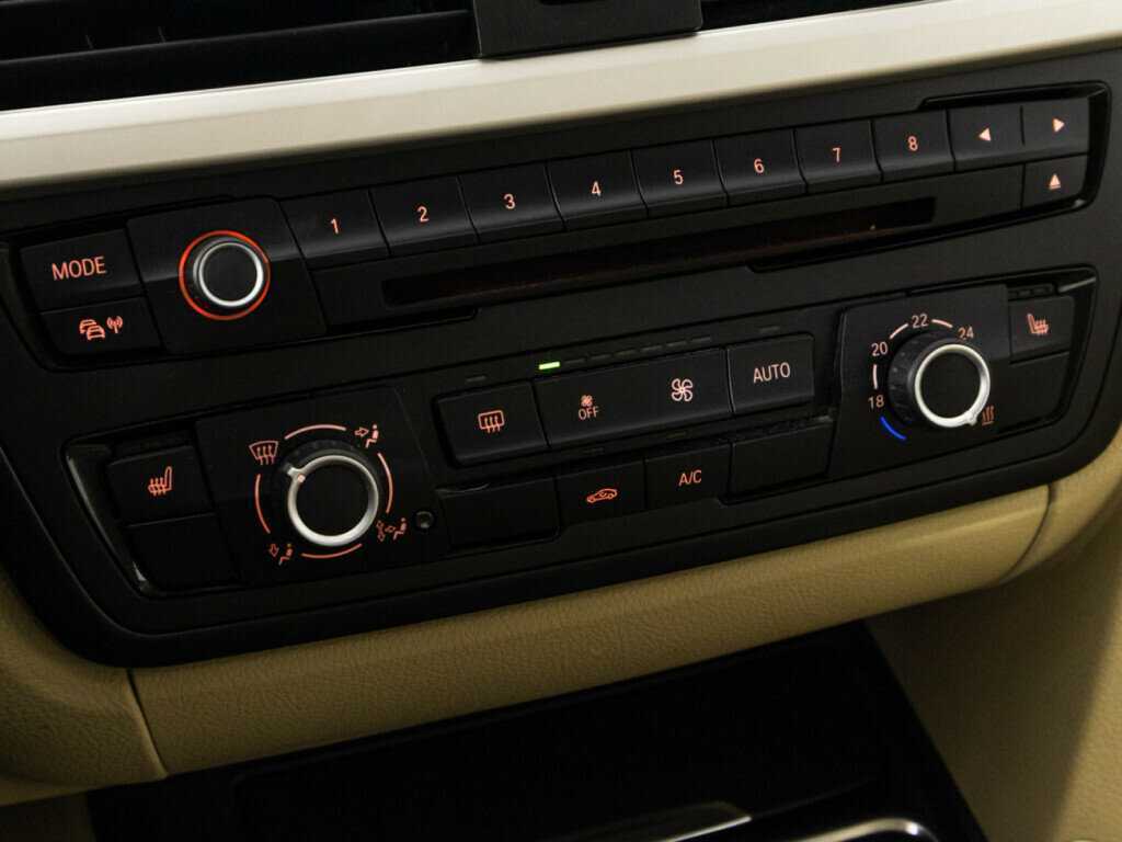 BMW 3 серии 2013 года с пробегом. Фото: #15