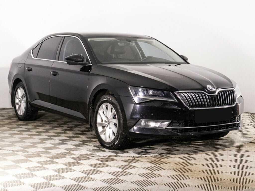 Skoda Superb 2017 года с пробегом. Фото: #2