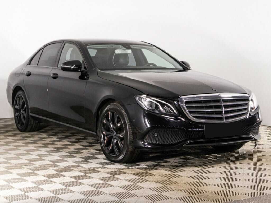 Mercedes-Benz E-Класс 2019 года с пробегом. Фото: #2