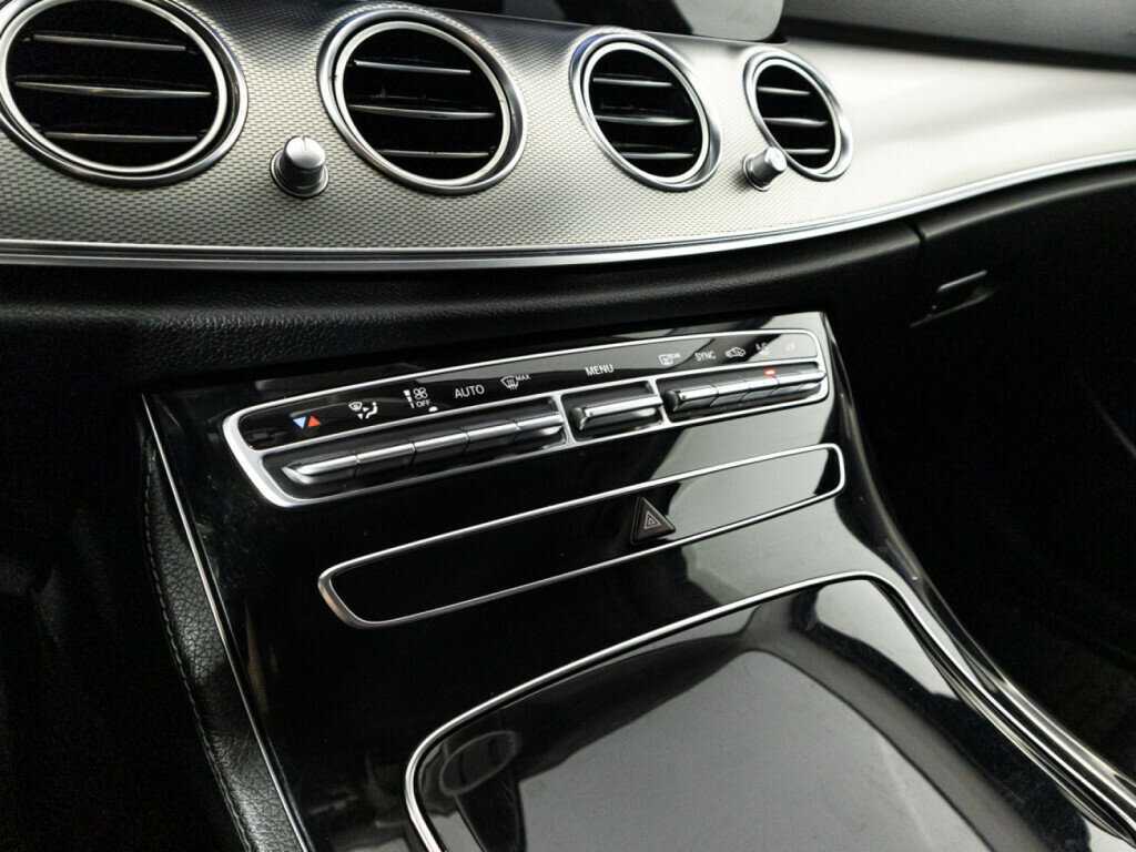 Mercedes-Benz E-Класс 2019 года с пробегом. Фото: #16