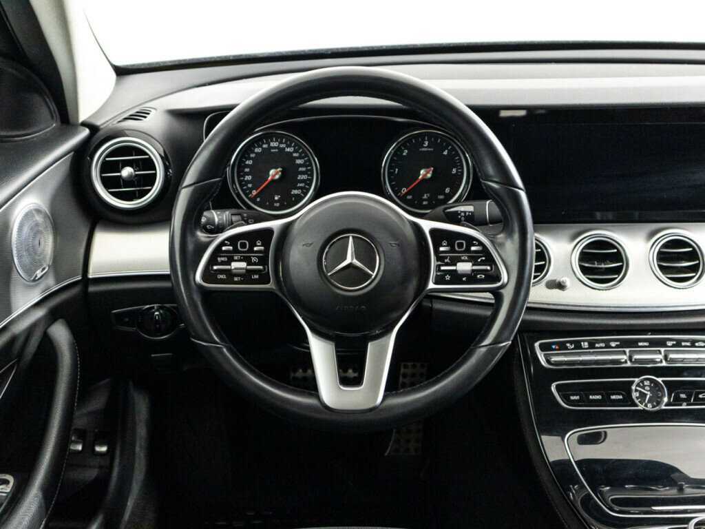 Mercedes-Benz E-Класс 2018 года с пробегом. Фото: #22