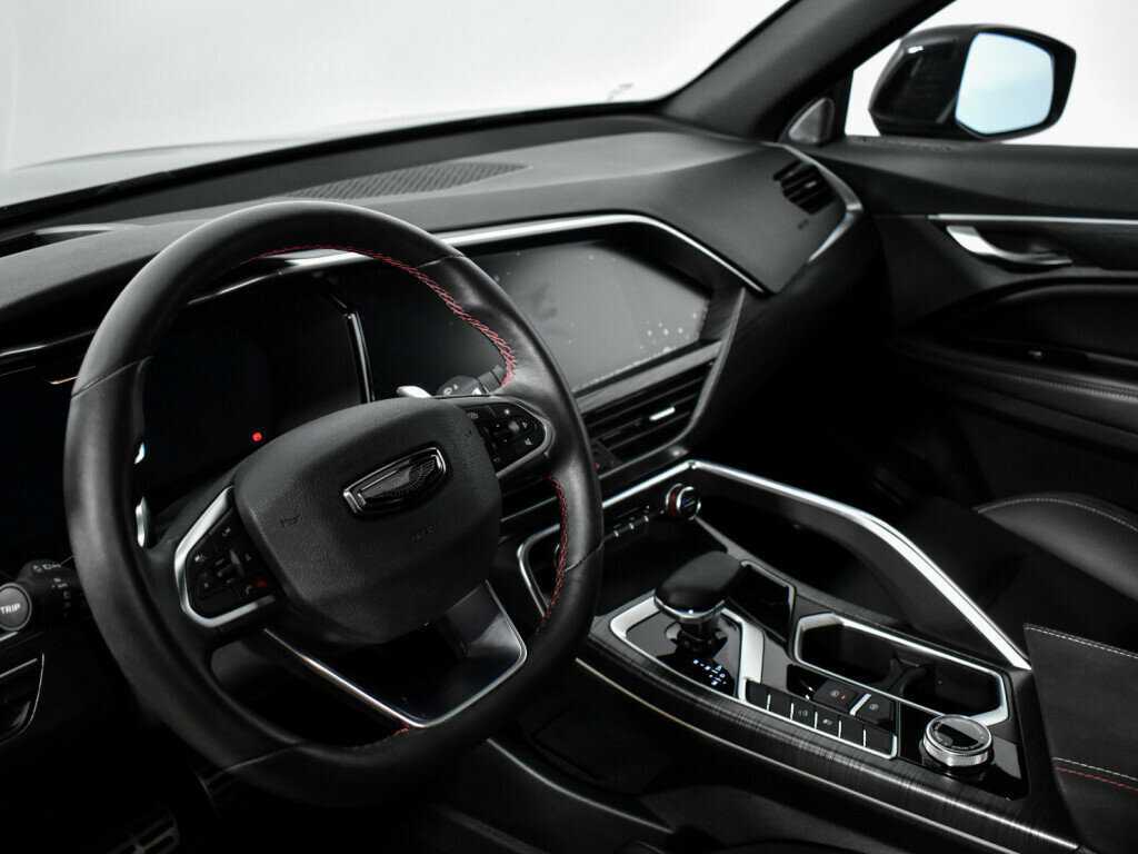 Geely Tugella 2022 года с пробегом. Фото: #9