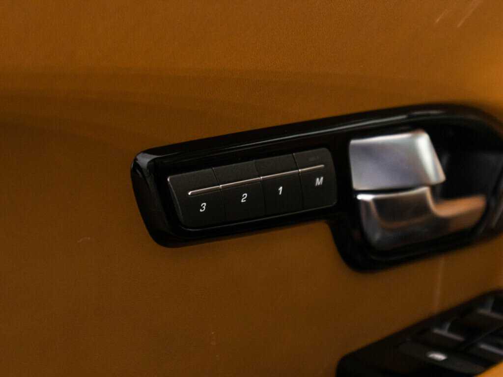 Land Rover Range Rover Evoque 2012 года с пробегом. Фото: #18