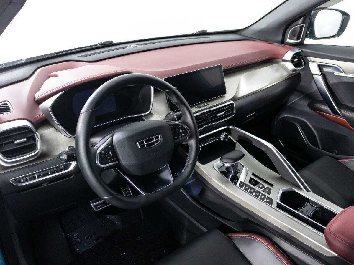 Geely Coolray 2023 года с пробегом. Фото: #10