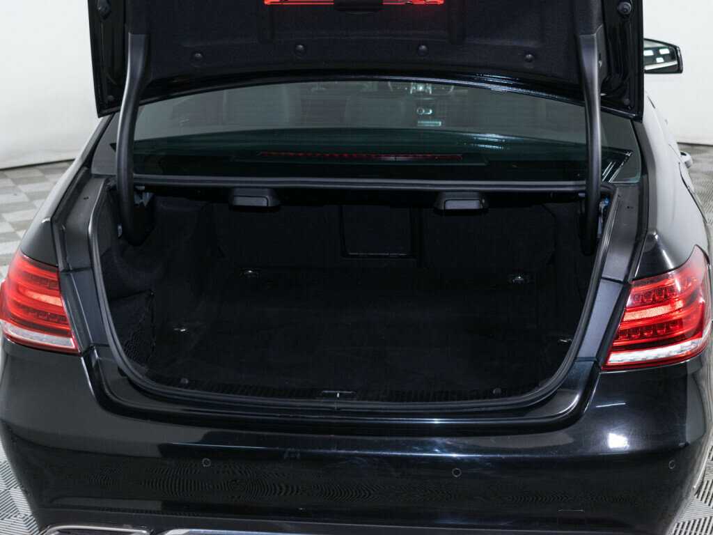 Mercedes-Benz E-Класс 2013 года с пробегом. Фото: #6