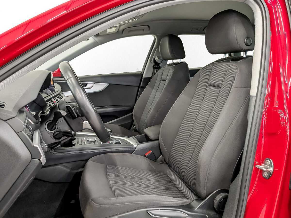 Audi A4 2017 года с пробегом. Фото: #17