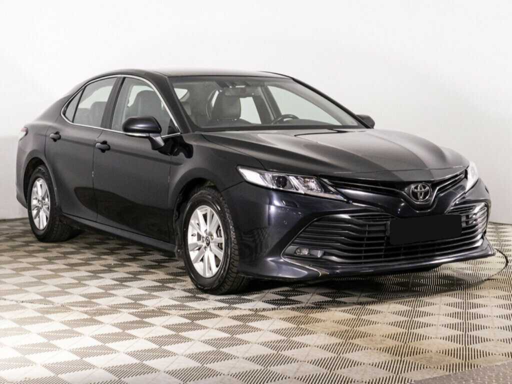 Toyota Camry 2018 года с пробегом. Фото: #2