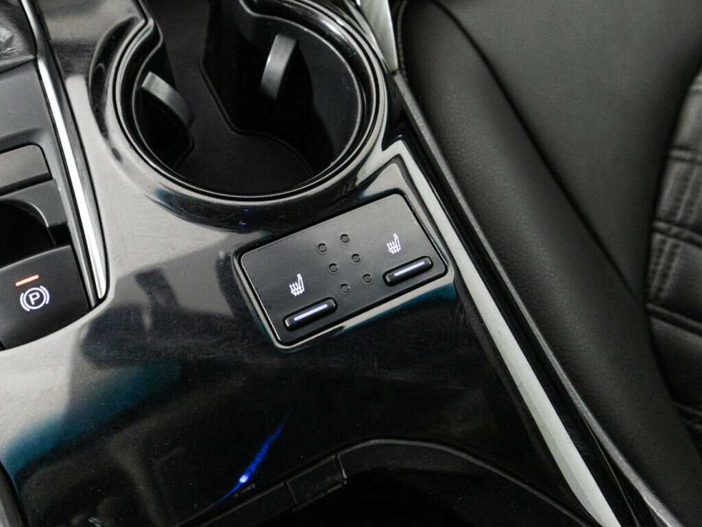 Toyota Camry 2018 года с пробегом. Фото: #16