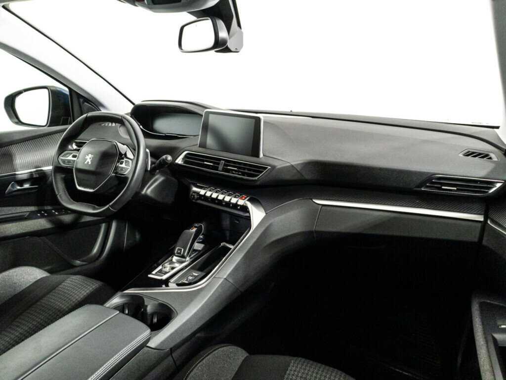 Peugeot 3008 2021 года с пробегом. Фото: #8