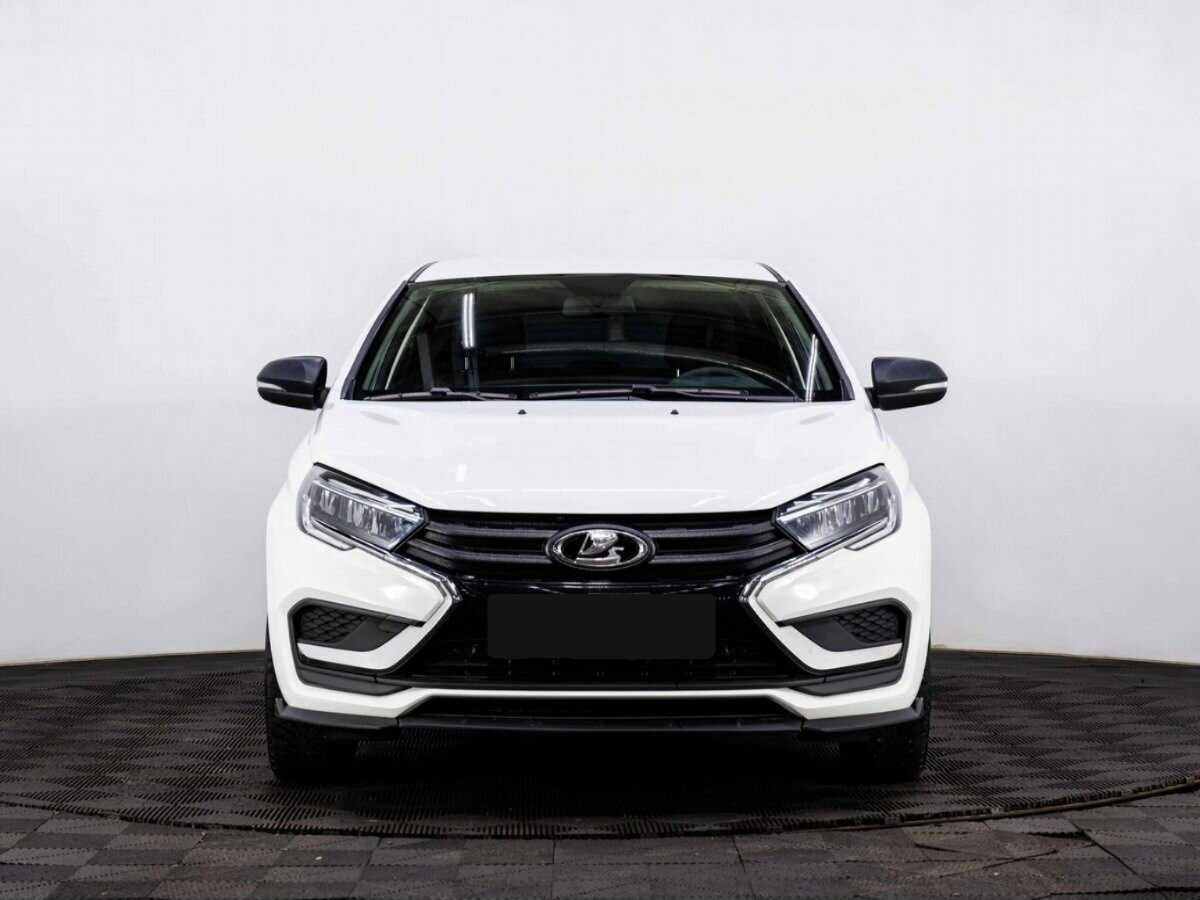 Lada (ВАЗ) Vesta 2023 года с пробегом. Фото: #1