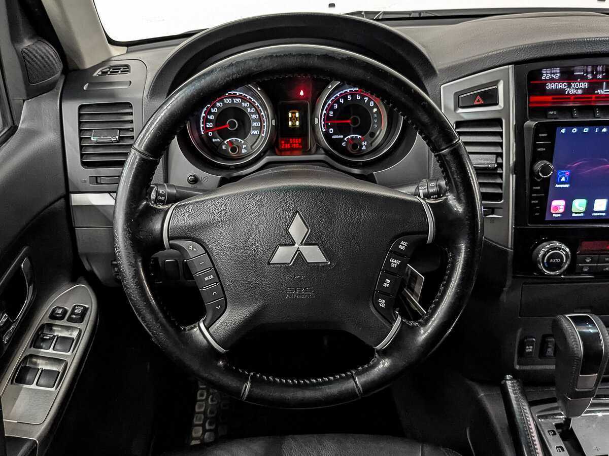 Mitsubishi Pajero 2015 года с пробегом. Фото: #20