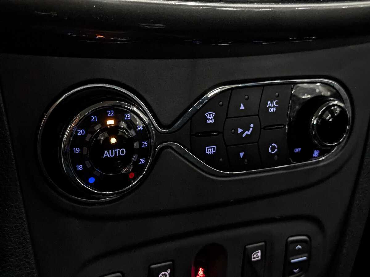 Б/У Рено Логан 2019 года. Фото: #20