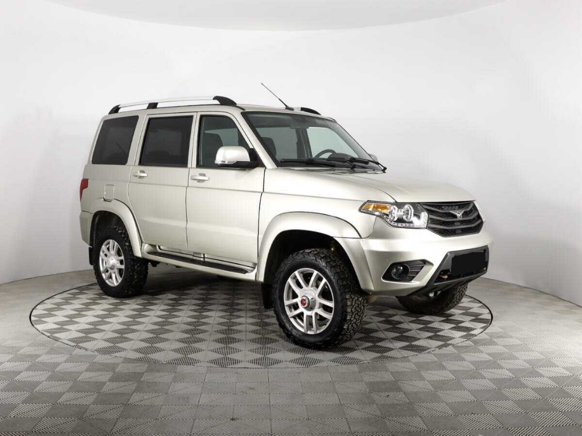 УАЗ Patriot 2015 года с пробегом. Фото: #2