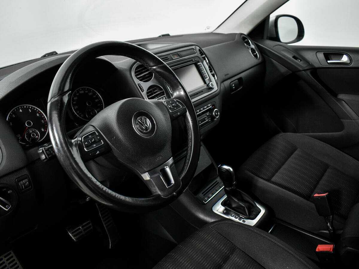 Volkswagen Tiguan 2012 года с пробегом. Фото: #8