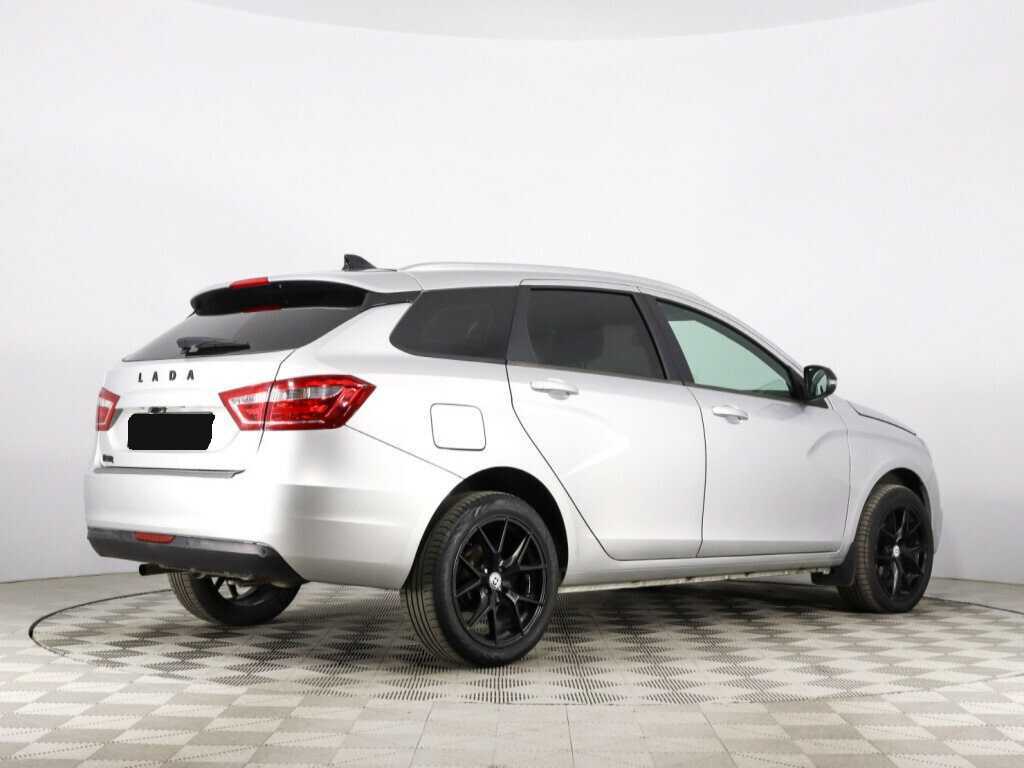 Lada (ВАЗ) Vesta 2018 года с пробегом. Фото: #2